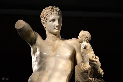 hermes e dioniso prassitele olimpia|hermes of olympia.